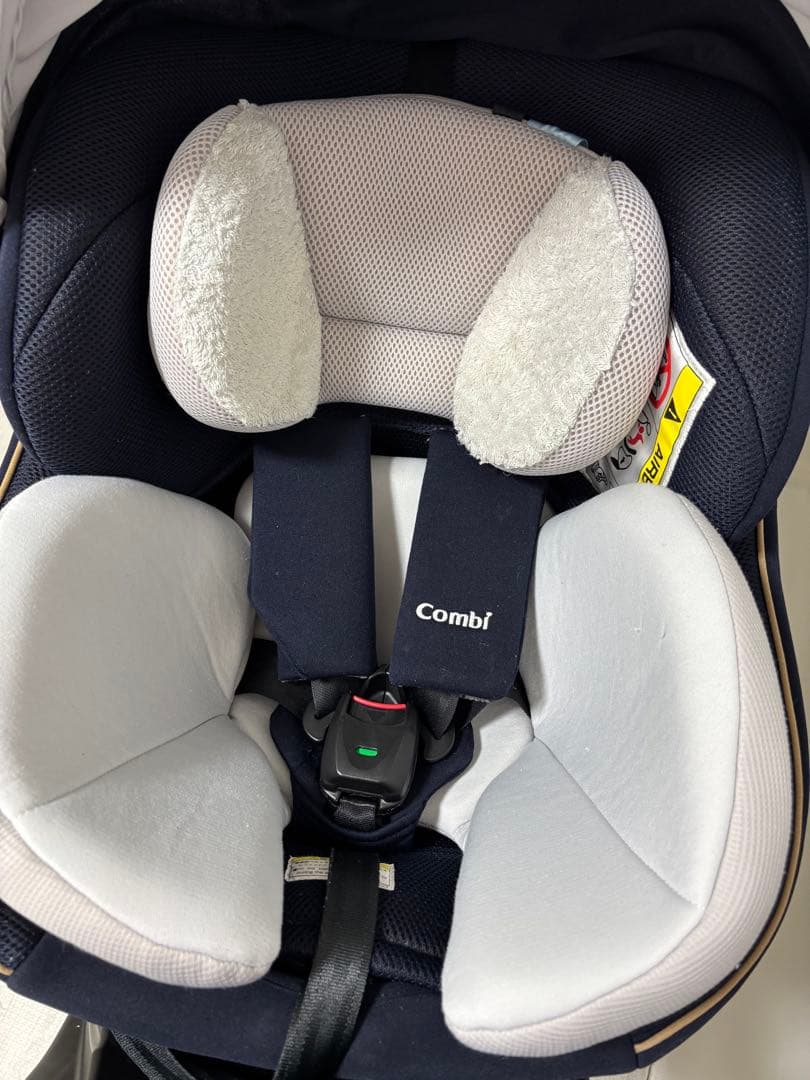 【美品】Combi コンビチャイルドシート JL-590