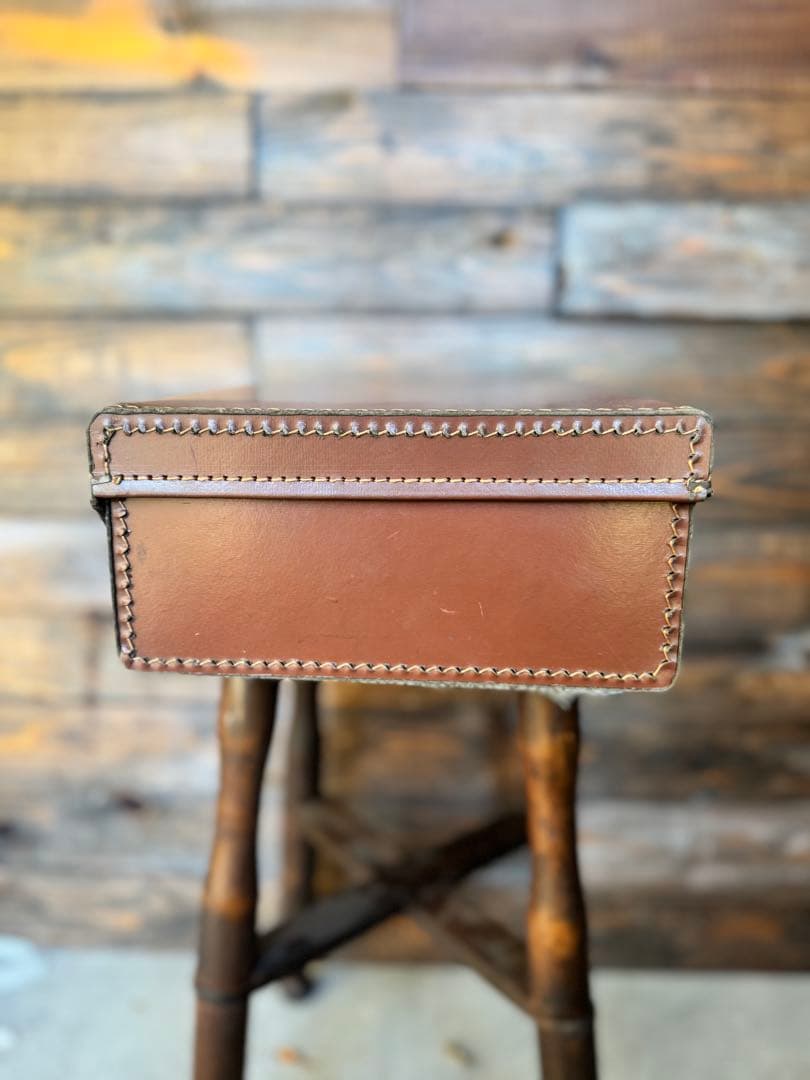 イギリス製　ビンテージペーパートランク