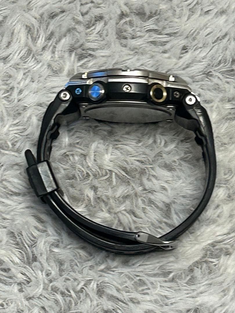 【訳あり】 G-SHOCK GST-B100 Bluetooth連携 ソーラー