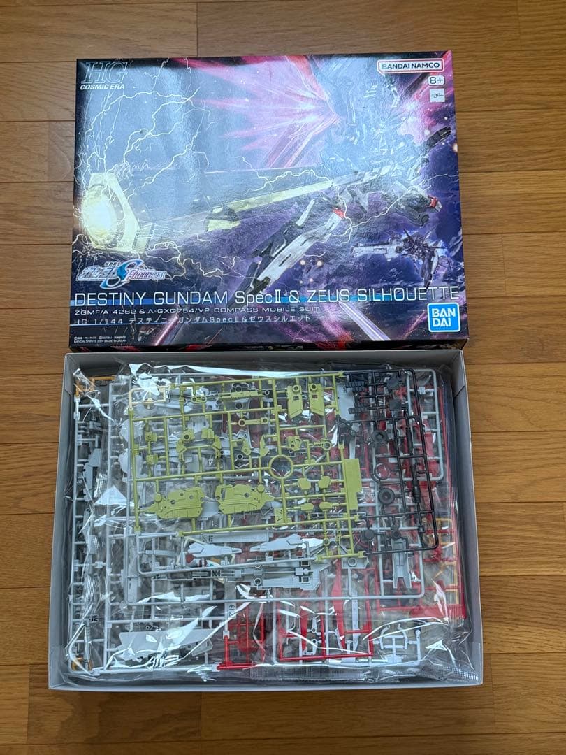 デスティニーガンダム SpecⅡ ＆ ゼウスシルエット