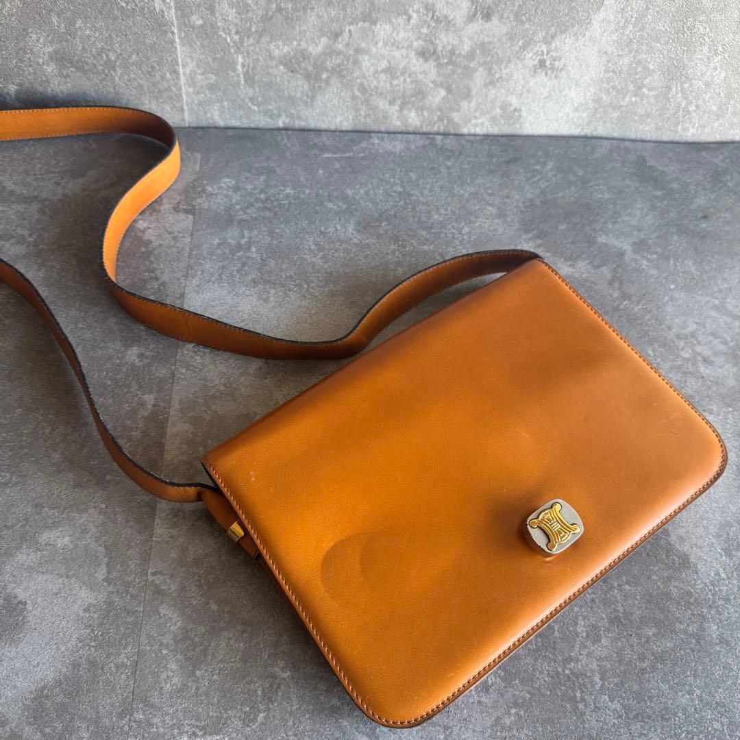 Peppe ⭐️セリーヌ⭐️トリオンフ 金具 レザー ショルダーバッグ