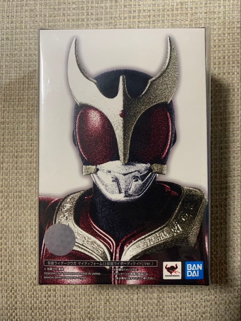 S.H.F 真骨彫製法 仮面ライダークウガ マイティフォーム ディケイドver.