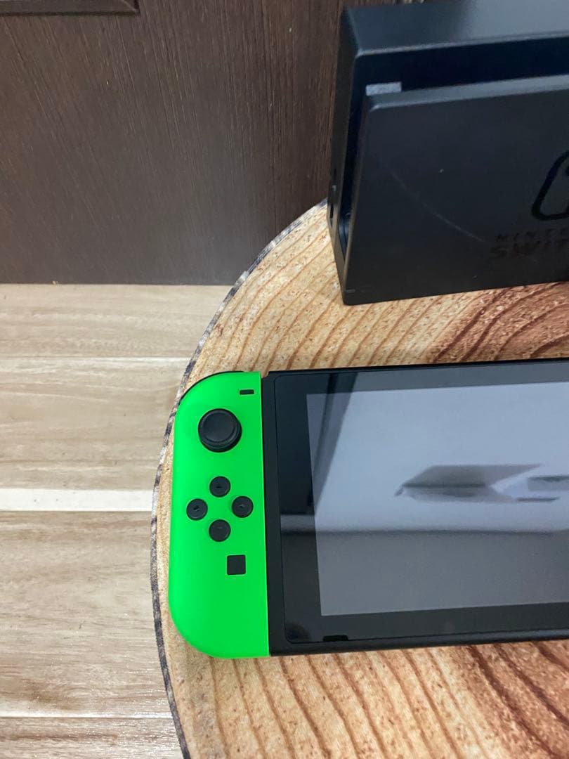 Nintendo Switch ニンテンドースイッチ本体　GRN/YEL 箱無し