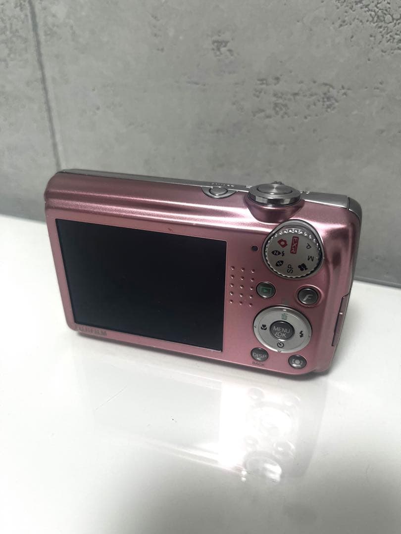 J*2様 FUJIFILM FinePix F80EXR ピンク