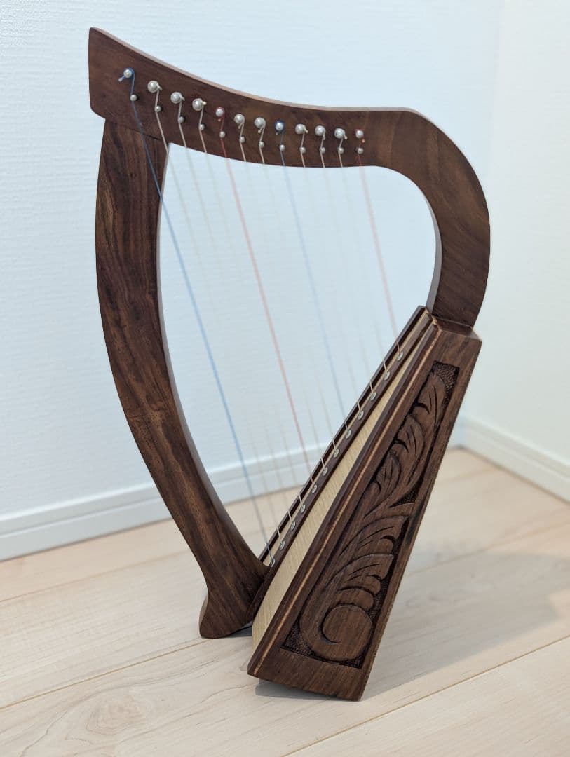 【値下げ！】ベイビーハープ　12弦 彫刻入り