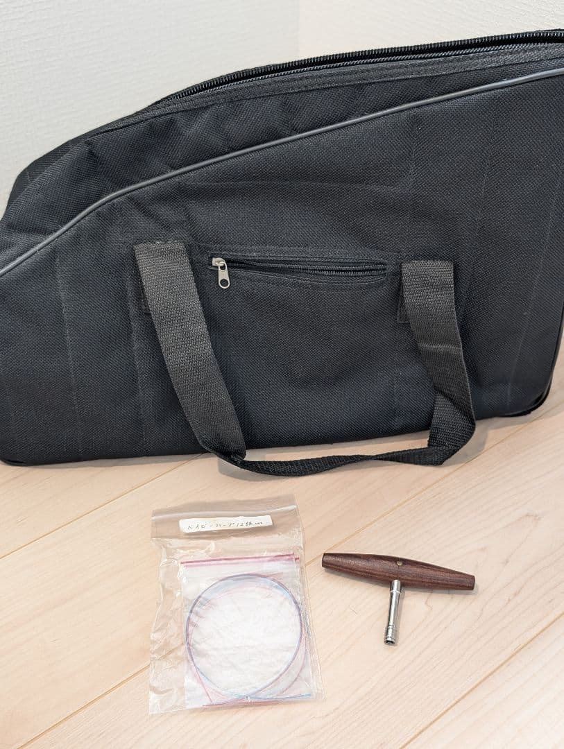 【値下げ！】ベイビーハープ　12弦 彫刻入り