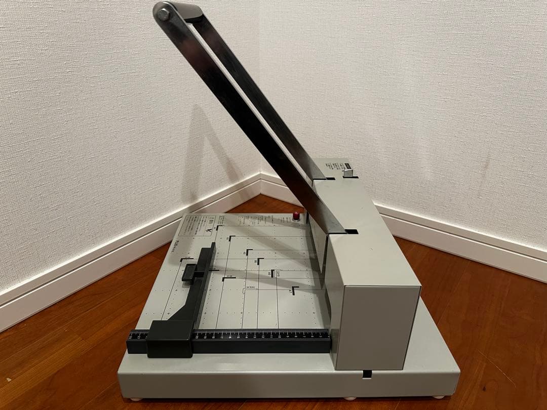 プラス 断裁機 PK-513L 裁断幅A4タテ