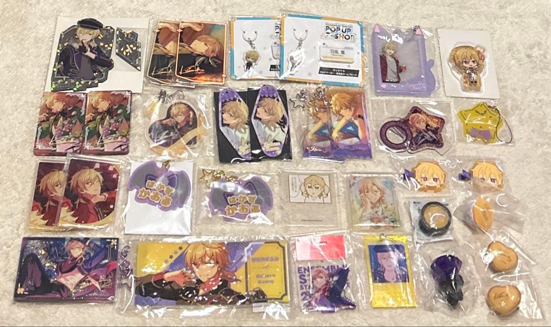 あんスタ　羽風　薫　セット　缶バ　アクスタ　アクキー　中国　台湾　韓国