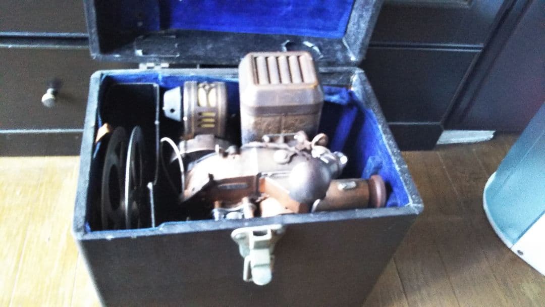 サクラスコープ　16ミリ映写機