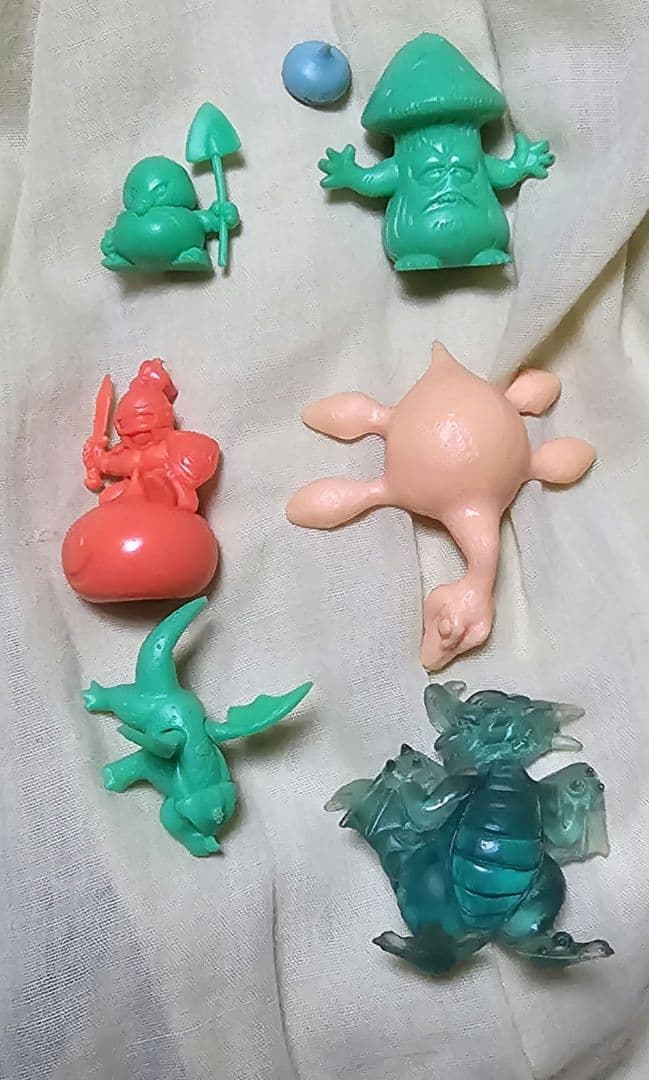 ドラゴンクエスト クロスアップ 消しゴム 30体