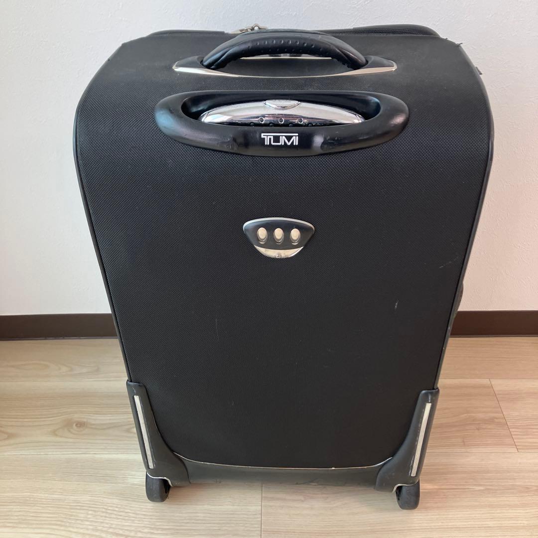j*n様 TUMI 黒 ソフトキャリーケース　約50〜60L