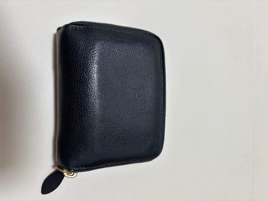 【IL BISONTE】イルビゾンテ ラウンドジップ 折り財布 ブラック 本革