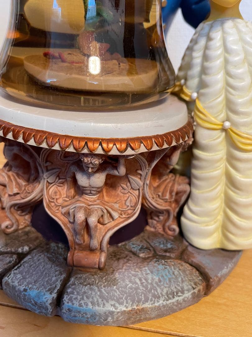 美女と野獣　スノーグローブ　フィギュア