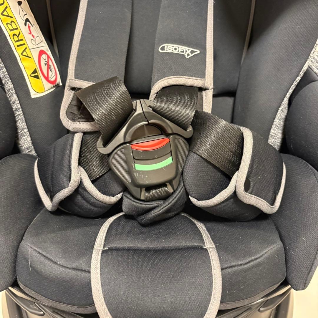 Aprica フラディア　グロウ　ISOFIX ブラック　チャイルドシート