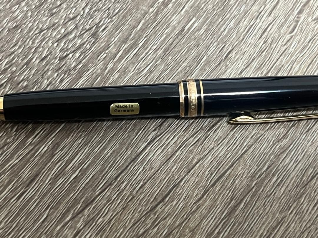 モンブラン　マイスターシュテュック 164 ゴールド　ボールペン　中古