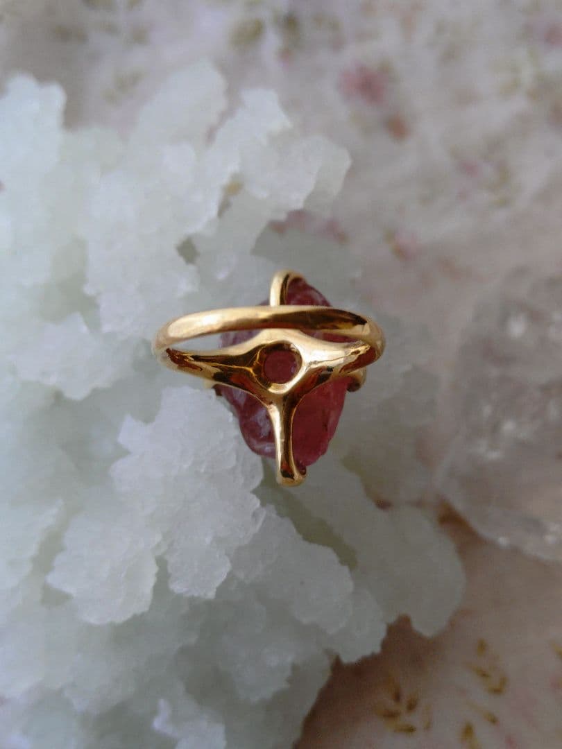 みんにょ☆ボンマジック☆ピンクトルマリン☆鯛？彫刻リングk18