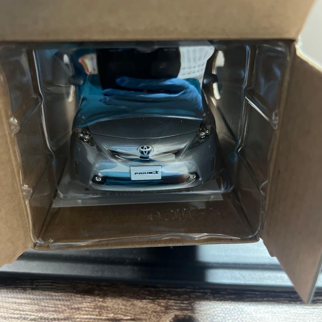 非売品　トヨタ　プリウスα カラーサンプル　クリアーストリームメタリック