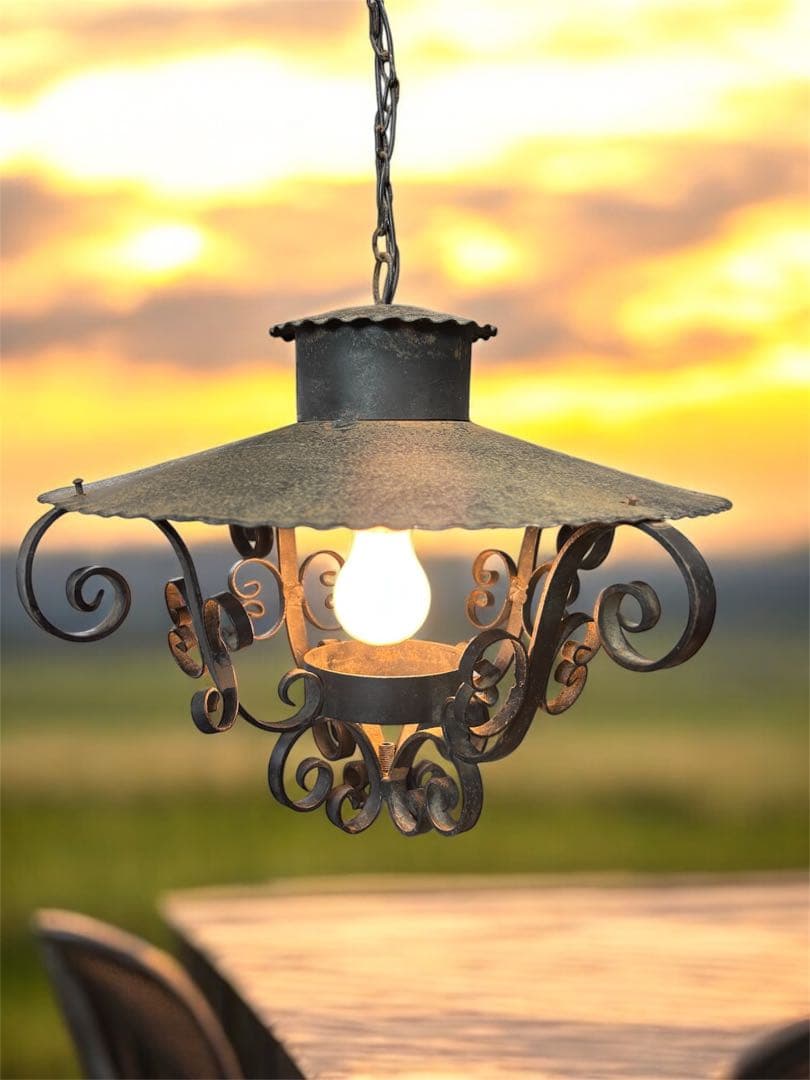 アイアン製　ペンダントライト ヴィンテージ　アンティーク