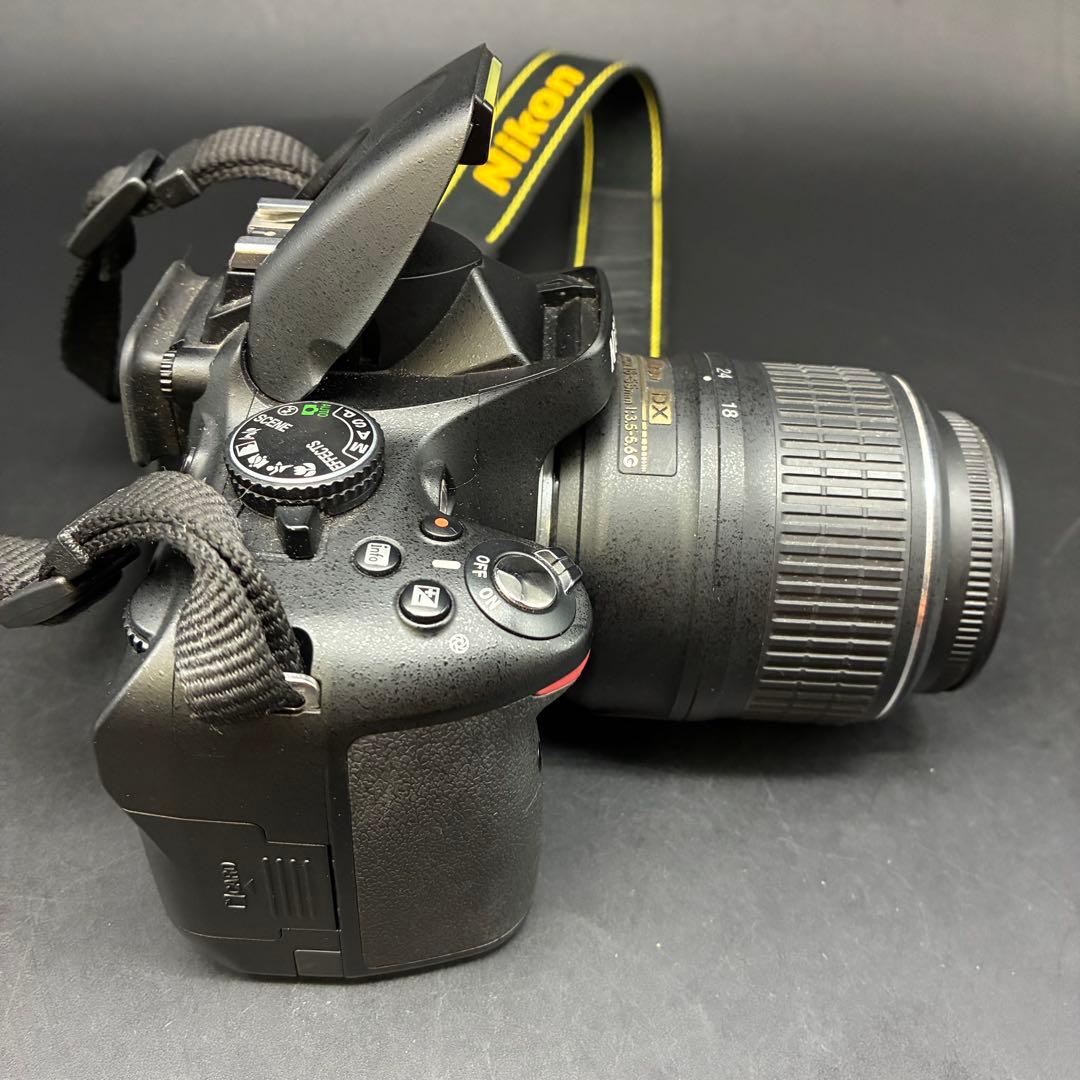 【動作OK】Nikon D5100 本体とレンズ　ショット数2449枚