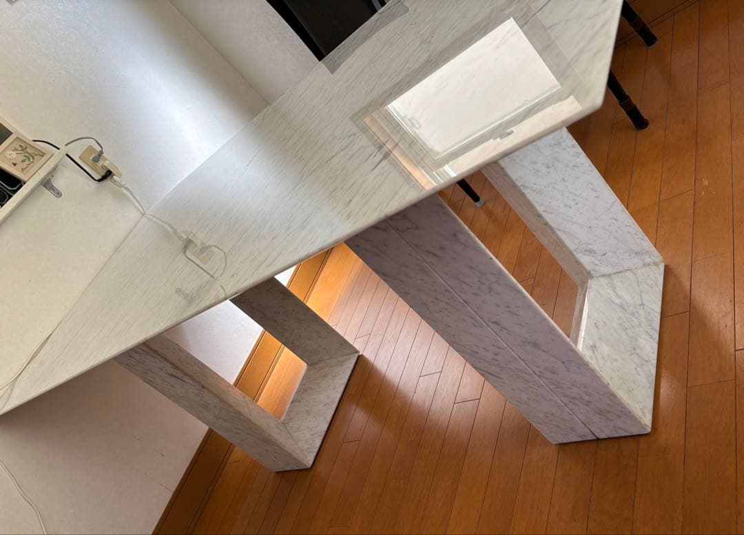 【超希少】モビリア大理石ダイニングテーブル【mobilia】