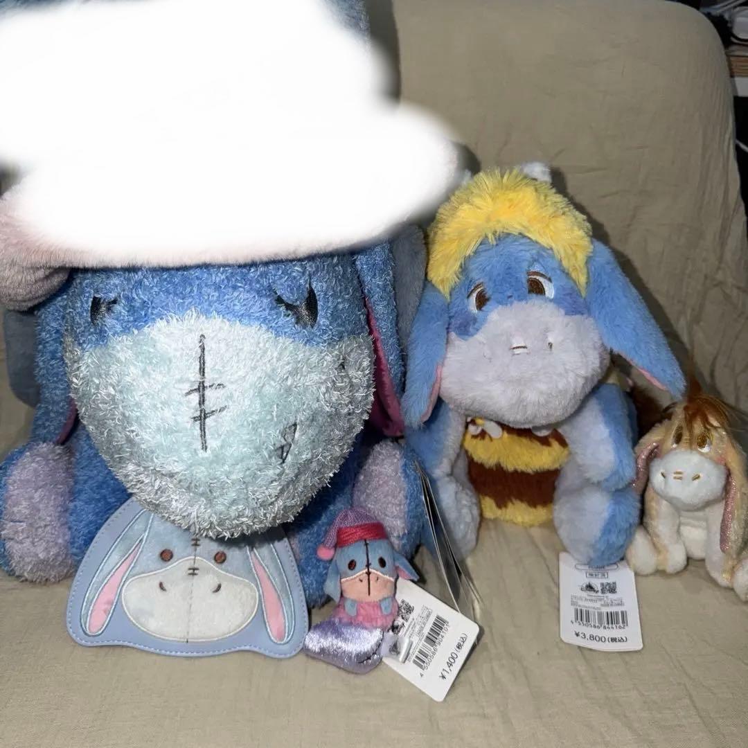 イーヨーぬいぐるみ5体セットとパスケース