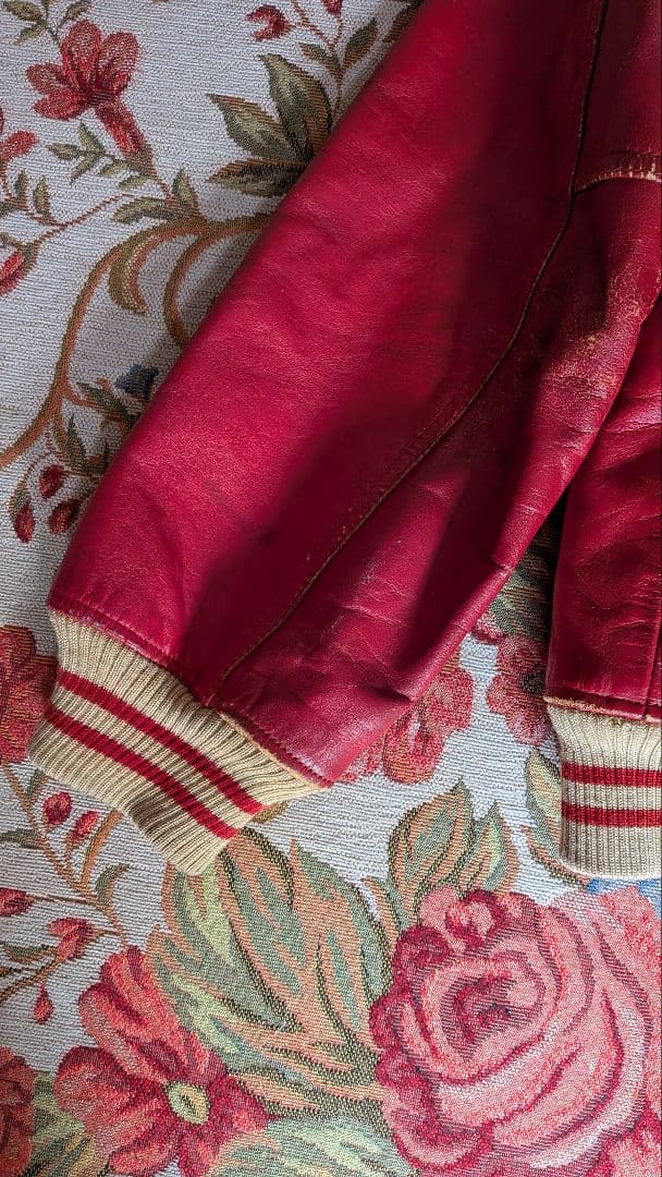 G*T様 AVIREX赤 レザージャケット 刺繍ロゴ付き