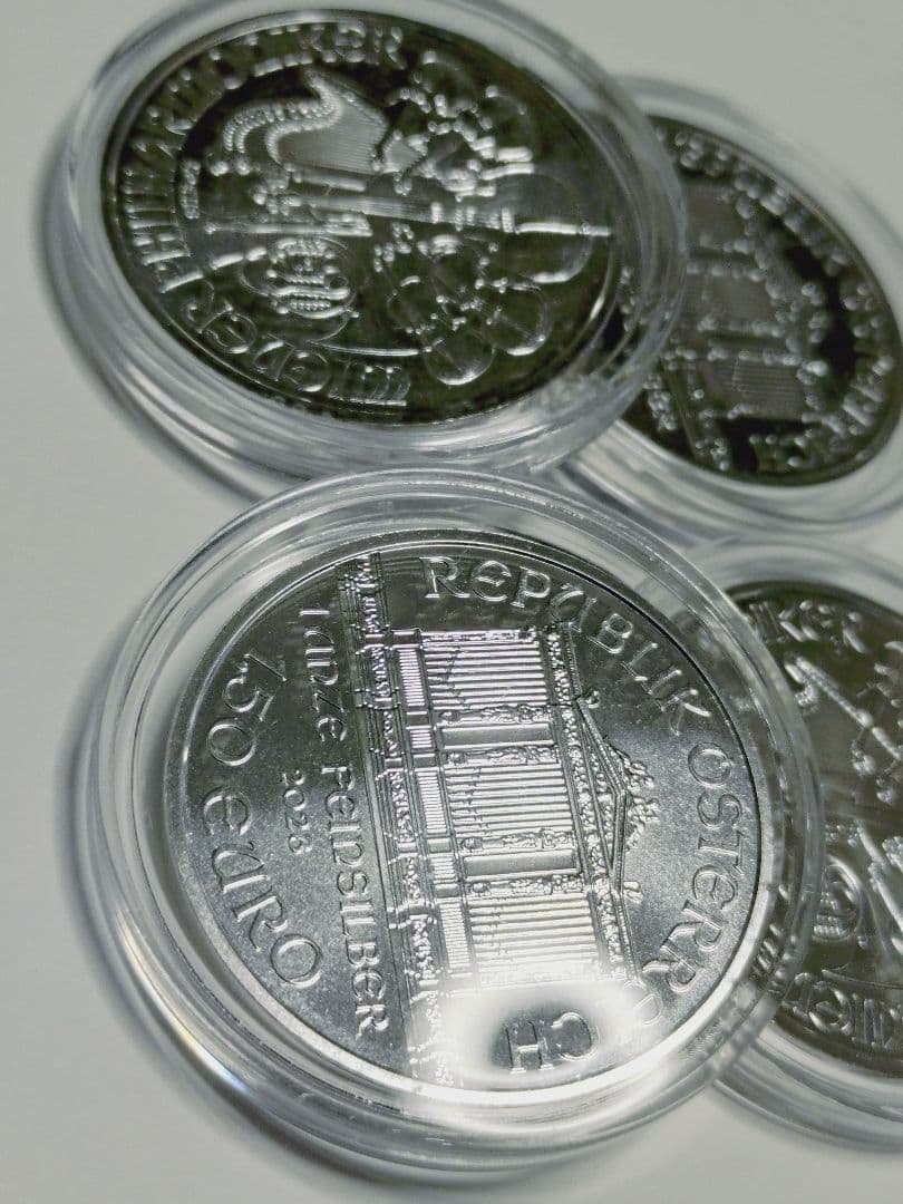 オーストリア ウィーンフィル1オンス銀貨　4枚セット　ケース付き