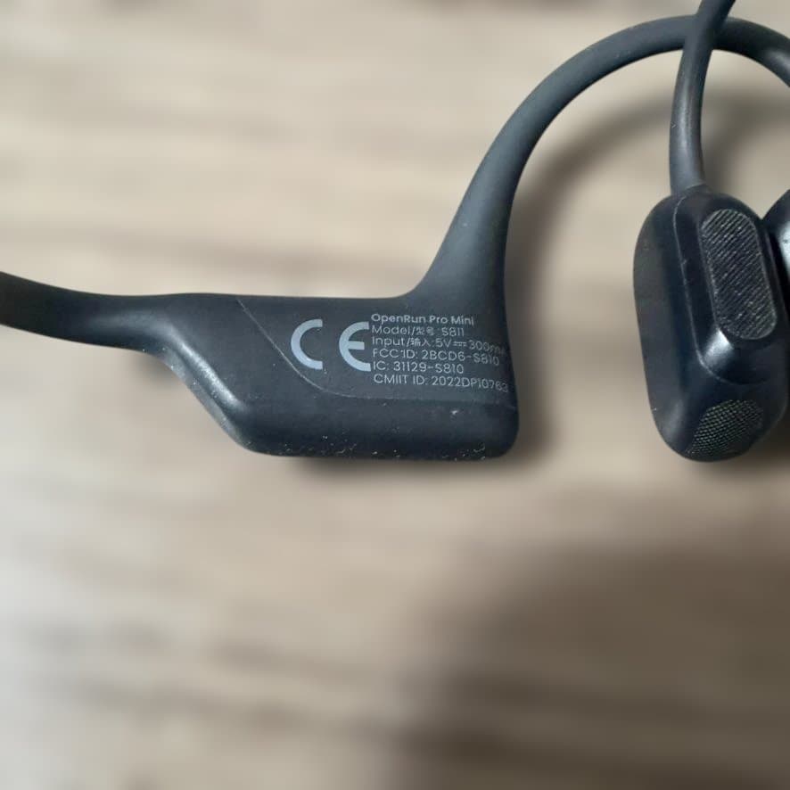 SHOKZ OpenRun Pro 骨伝導イヤホン