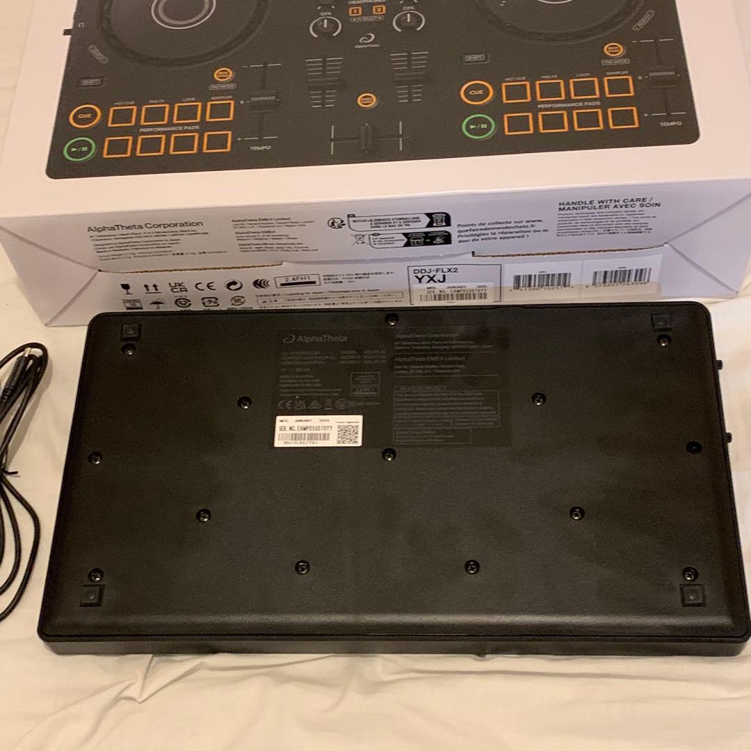 DDJ - FLX2 コントローラー