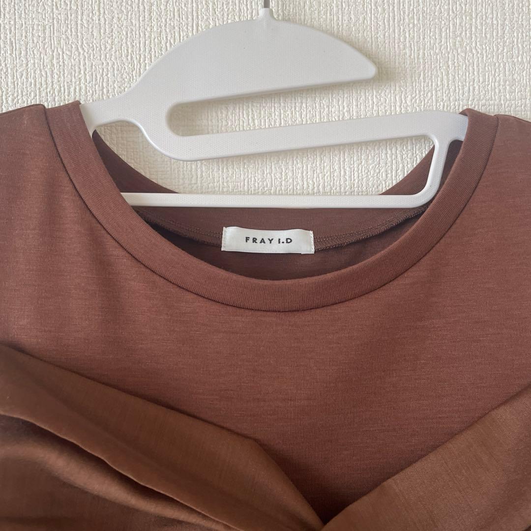 【新品タグ付き】FRAY I.D カットコンビペプラムトップス