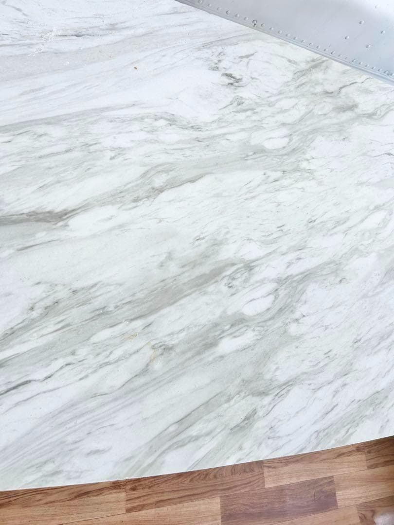 650 Why’d様ダイニングテーブル モダンデザイン シルバー