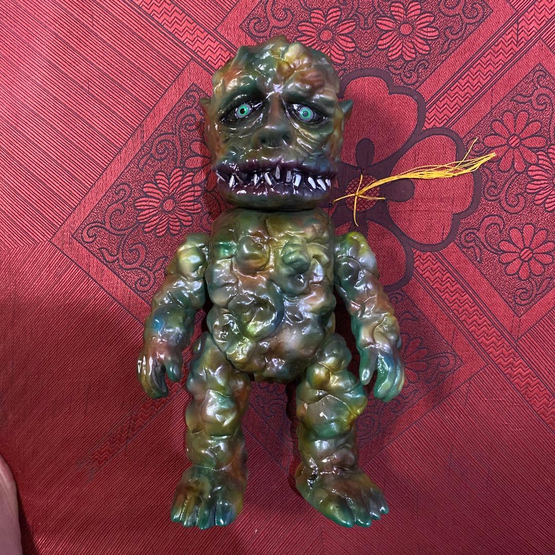 TARGET EARTH ターゲットアース　バンプゴーレム