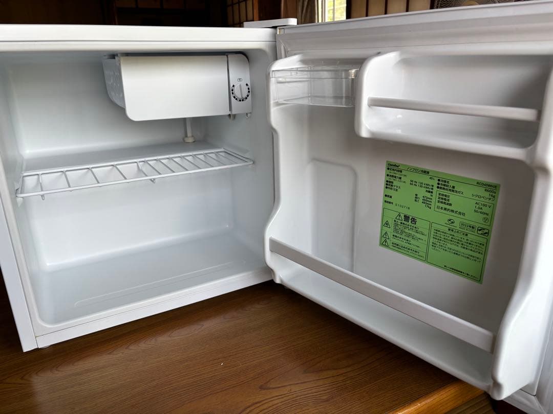美品⟡.* Comfee ノンフロン冷蔵庫 RCD45WH/E 45L【中古品】