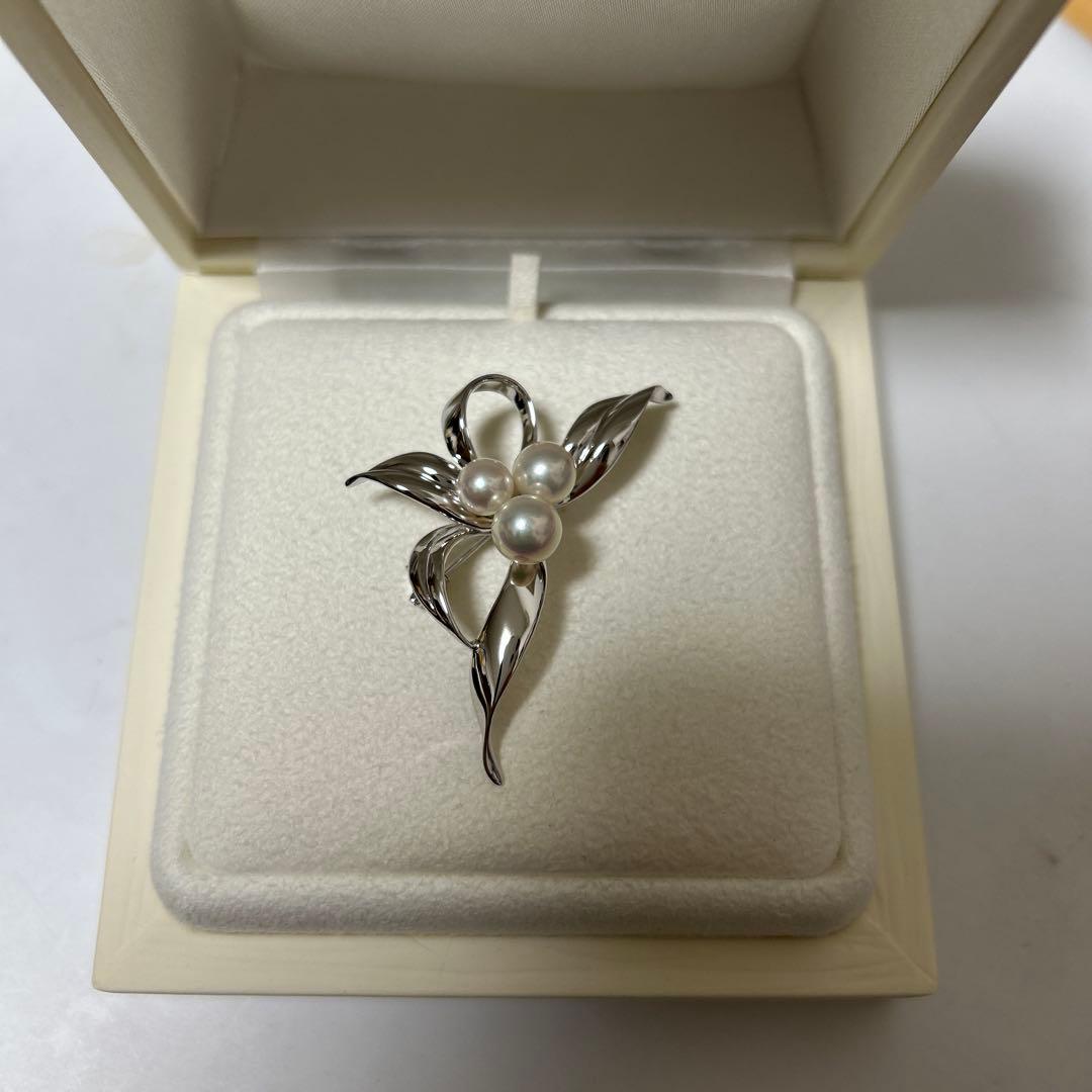 MIKIMOTO ミキモト　真珠　パール　ブローチ シルバー 3珠　花