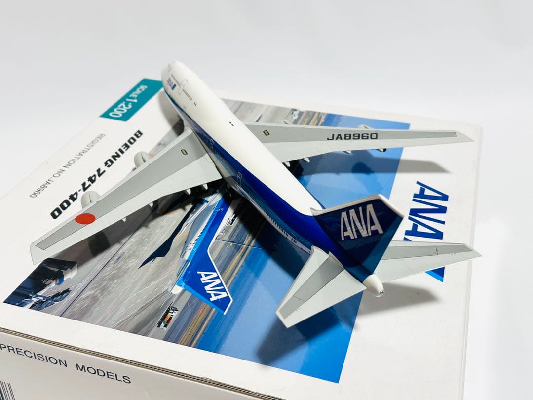 全日空商事 1/200 ANA B747-400 NH20050