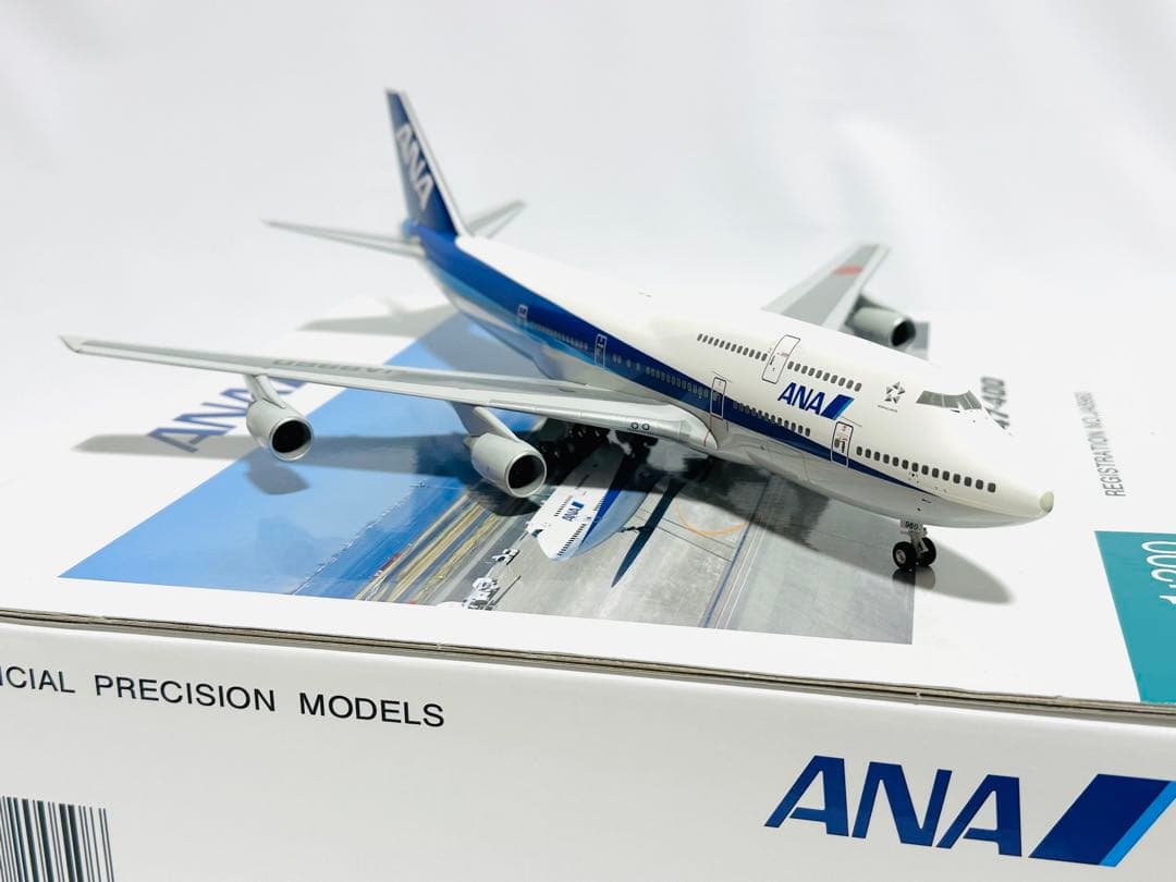 全日空商事 1/200 ANA B747-400 NH20050
