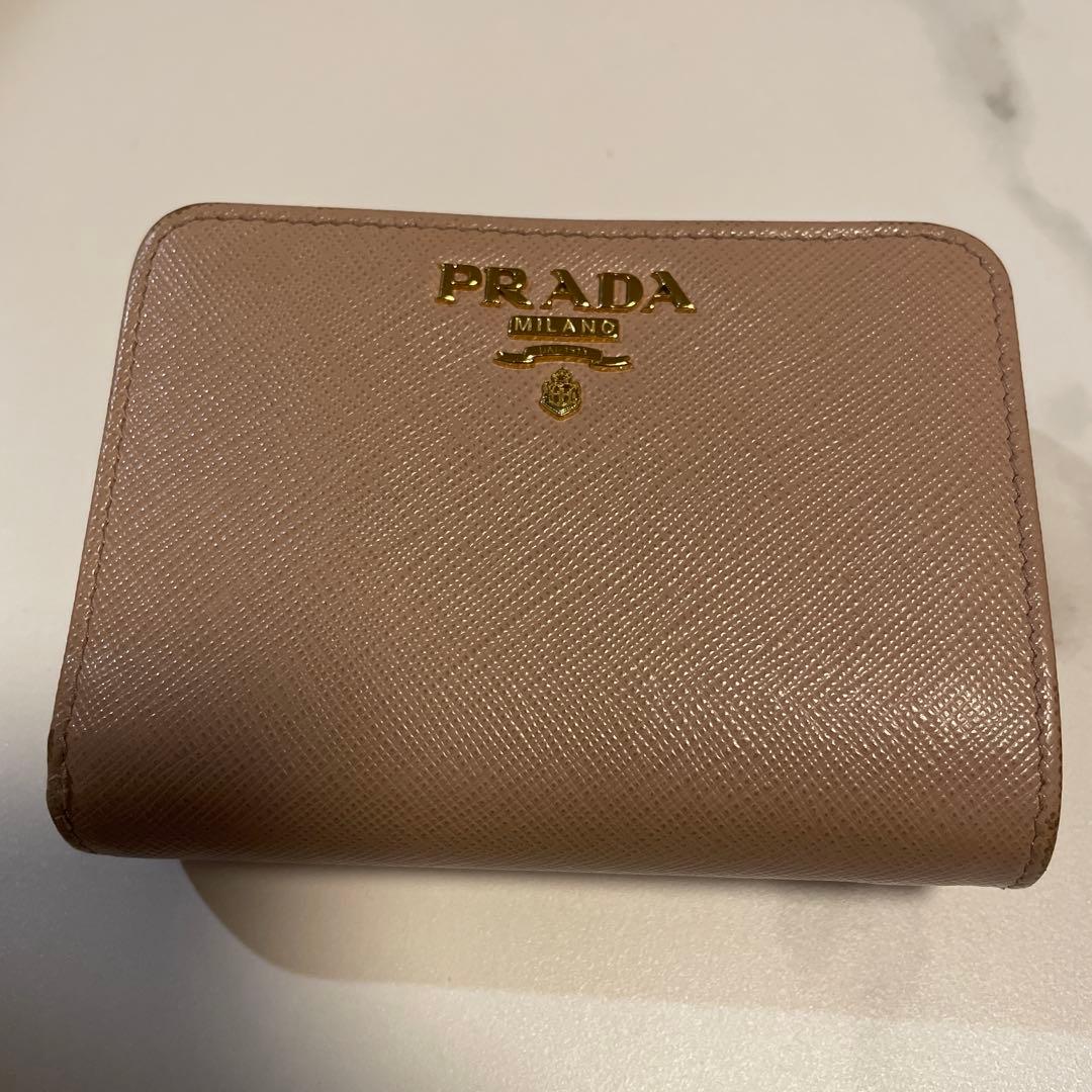 プラダ PRADA 二つ折り財布 サフィアーノレザー財布