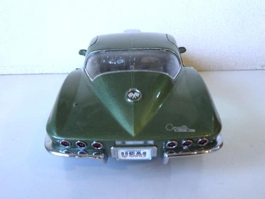 特価 exoto (1/18) コルベット C2 Street Rod