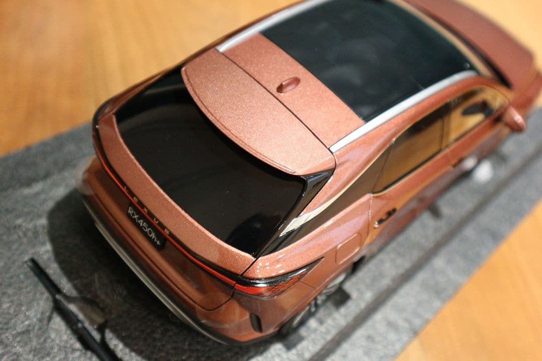 Lexus RX ソニックカッパー ミニカー 1/18