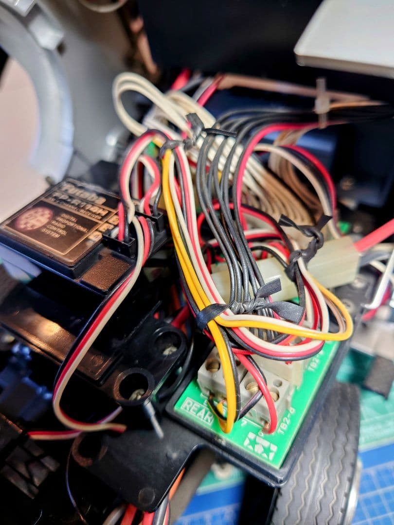 1/14 タミヤ メルセデスベンツ 1838LS ライト点灯 動作確認済み