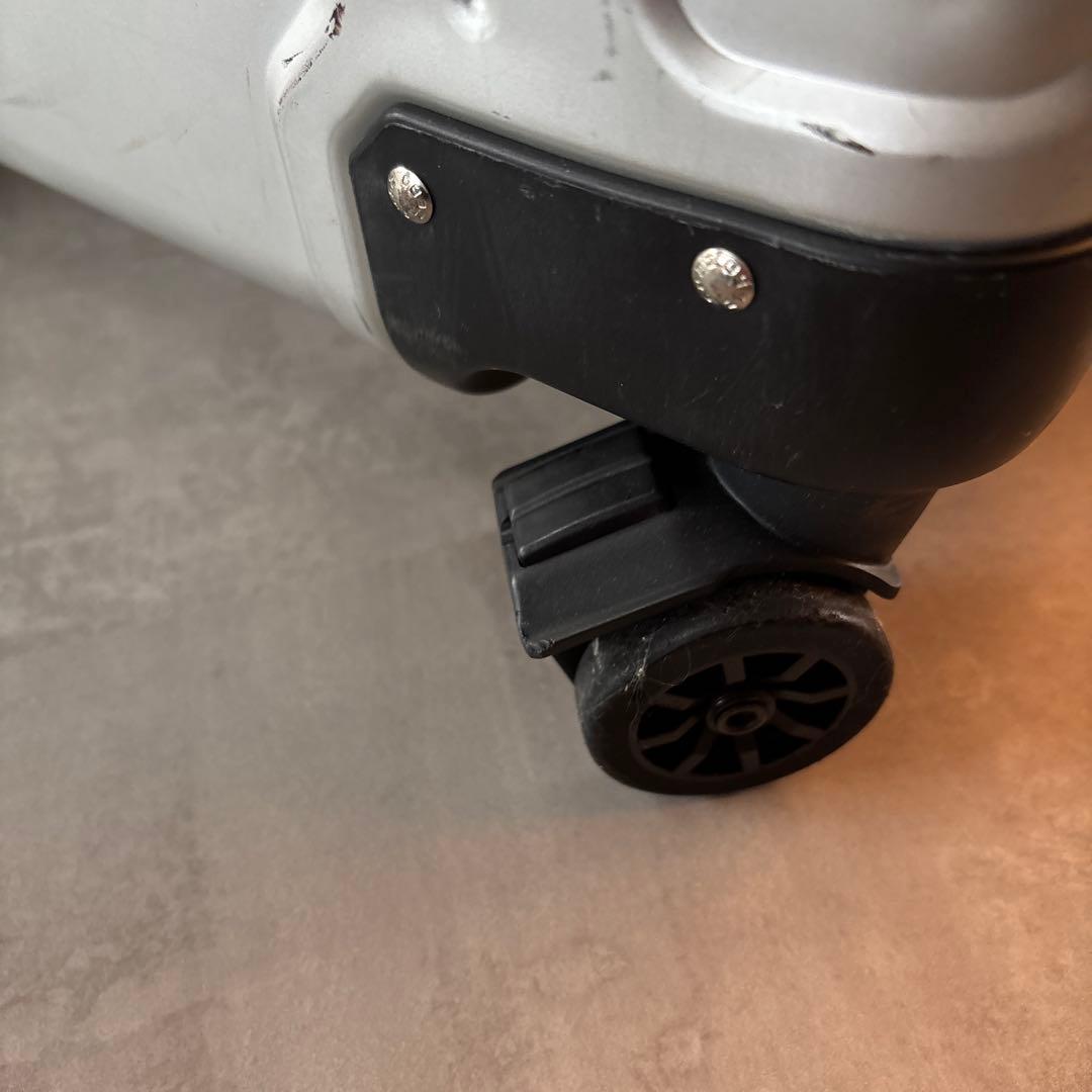 【ZERO HALLIBURTON 】アルミキャリーケース