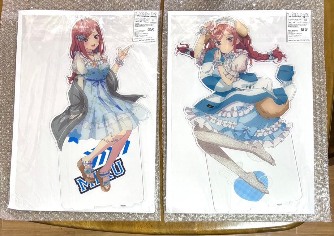 五等分の花嫁 UGC アパレルコラボ 特大アクリルスタンド 中野三玖 2種