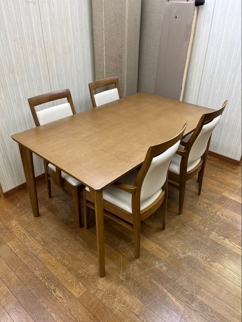 4人掛け ニトリ ダイニングテーブルセット ロレイン 肘置き付きチェア4脚