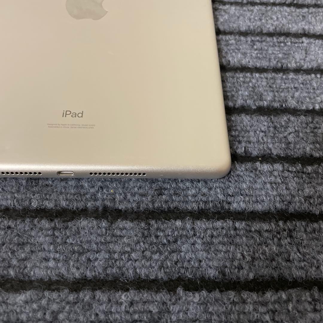 94 iPad 8世代 32GB SIMフリー シルバー