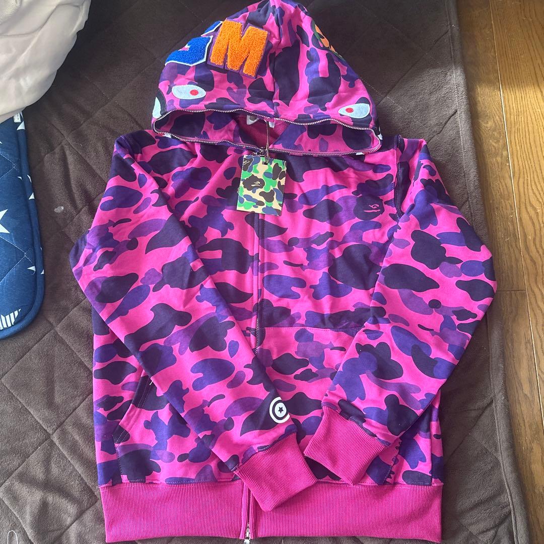 bapeエイプシャークパーカーsサイズ