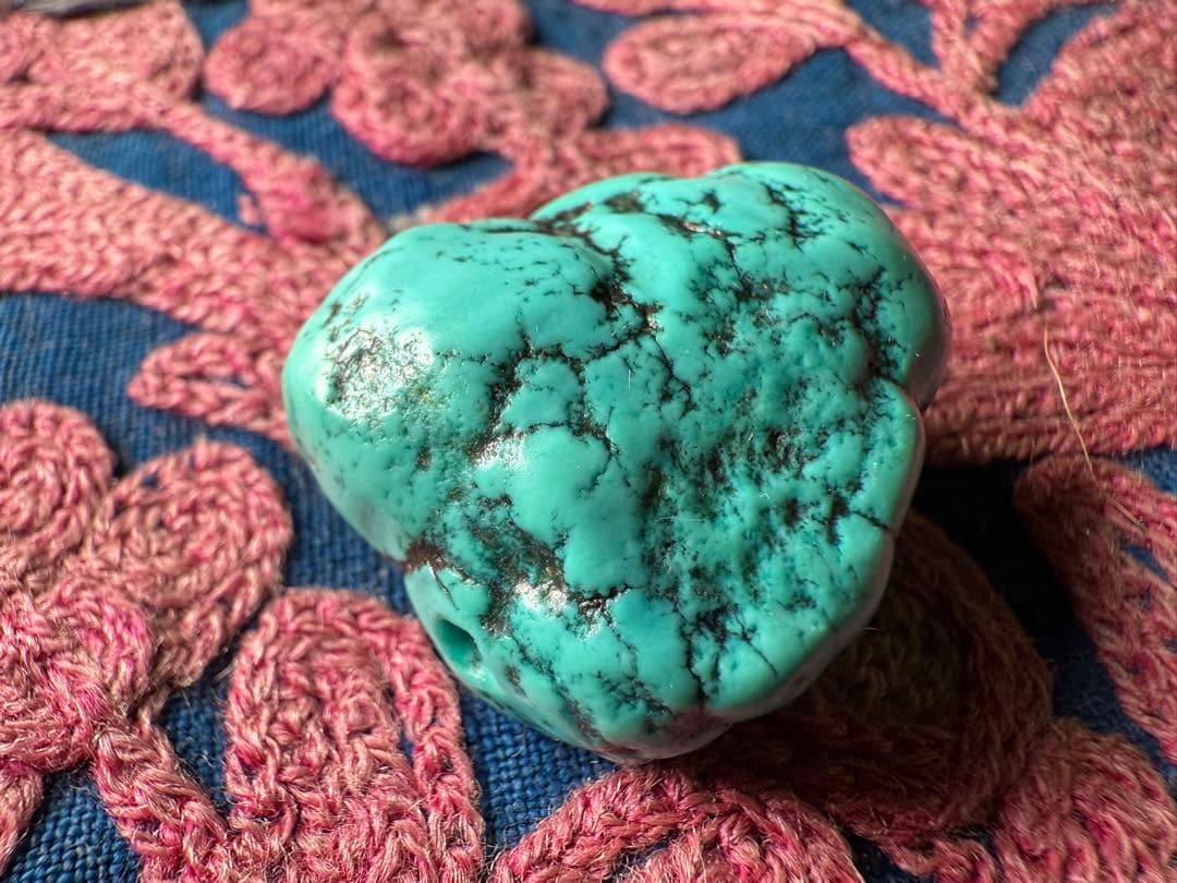ネパール　ポカラ　ヴィンテージターコイズ　原石ビーズ