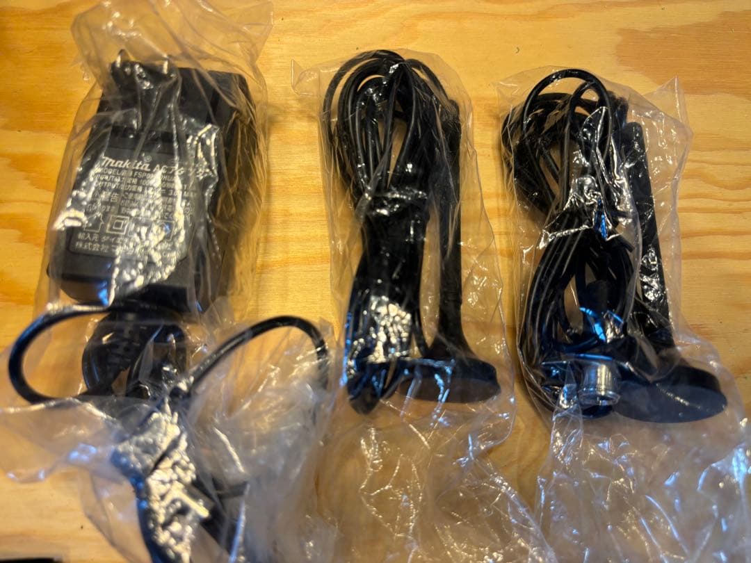 Makita ポータブルテレビ ラジオ Bluetooth