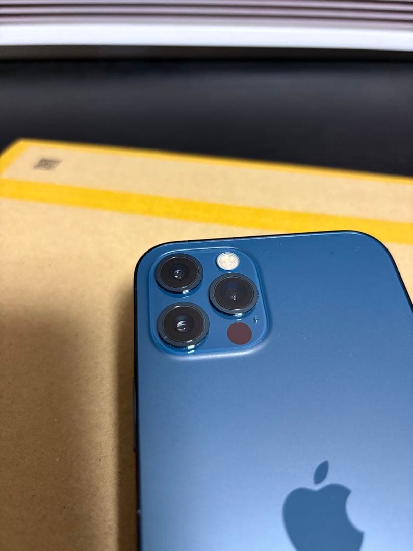 新品フィルムおまけ付き　iPhone 12 Pro グラファイト　256GB