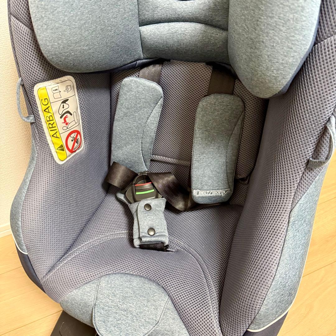 アップリカ チャイルドシート クルリラ AD 使用回数少なめ 美品 シート回転型