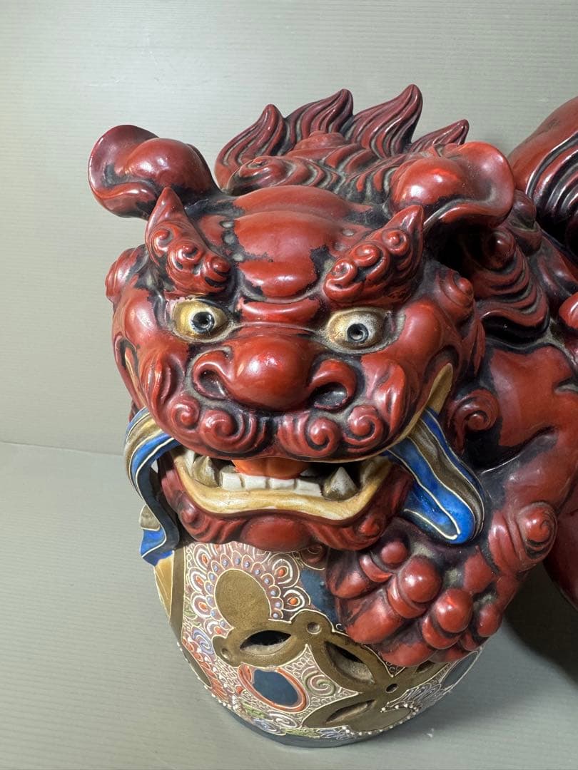 2360 九谷焼　獅子　置物　赤獅子　縁起物　魔除け